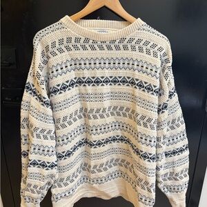 Rare vintage Hamptons Bay Patterned Cream and Blue Sweater
